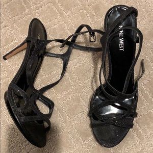 Nine West platform heel 8M